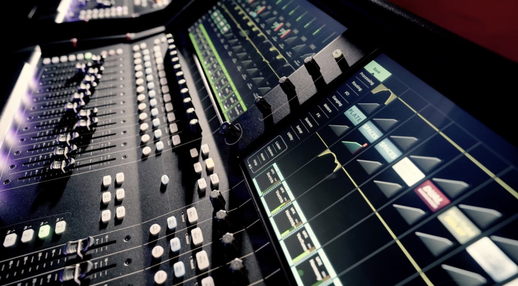 Allen & Heath Avantis Ultra