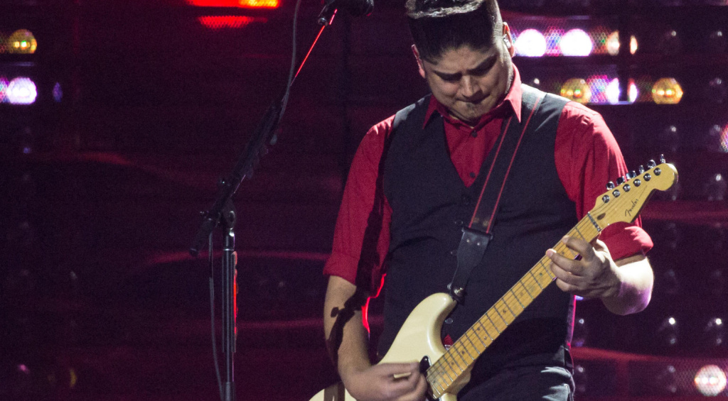The Billy Talent Guitar Tone: Sound Like Ian D’Sa Using Plugins, a Budget Setup, or Studio Gear