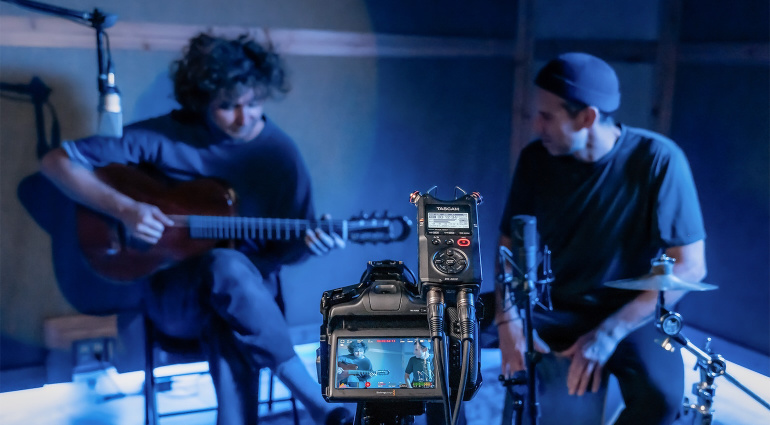 Tascam DR-40XP: 32-bit Handheld Recorder