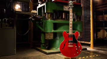 Gibson ES-335 50s and 60s: Two Semi-Hollow Classics!