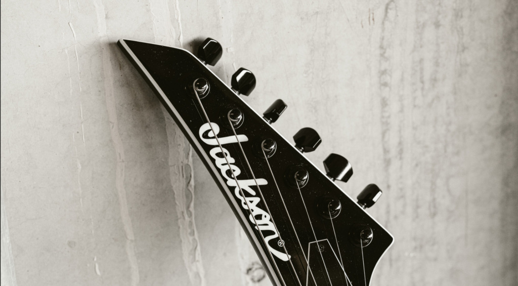 Reverse Headstock