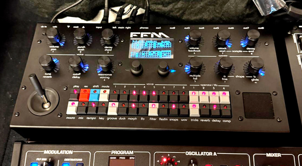 Twisted Electrons FLEXfm
