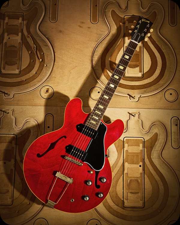 Gibson 1962 ES-330 with Block inlays