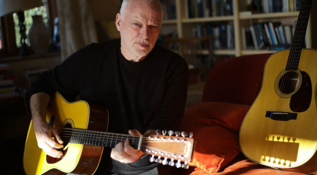 David Gilmour and His D-35 Signatures