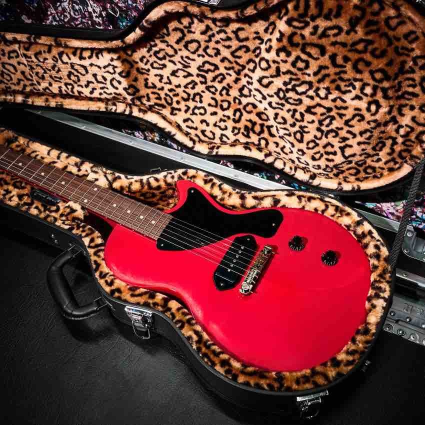 Epiphone Billie Joe Armstrong Les Paul Junior: Red Hot Punk!