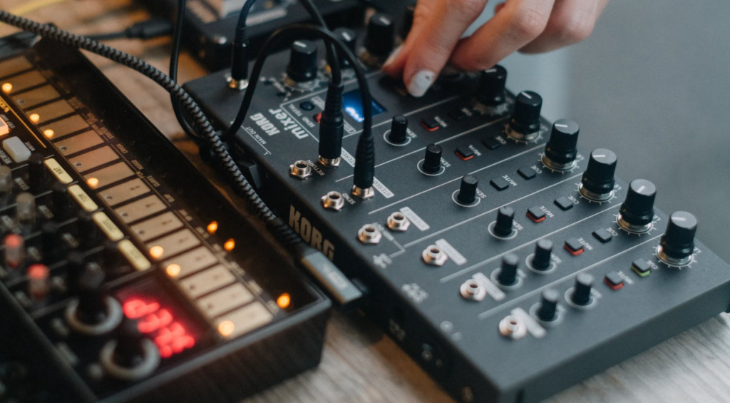 KORG NTS-4