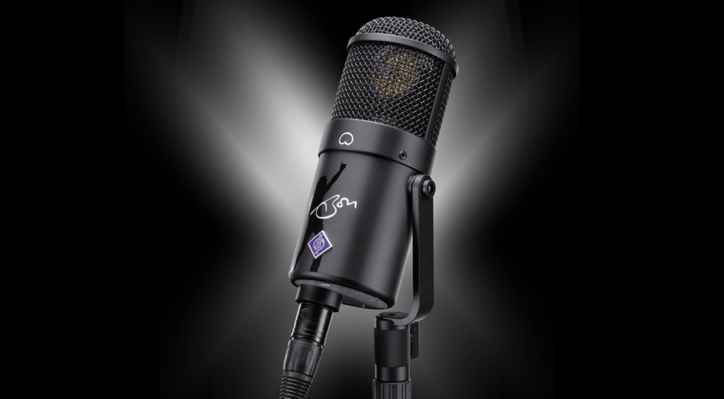 Neumann U 47 fet Bon Scott Edition Side view