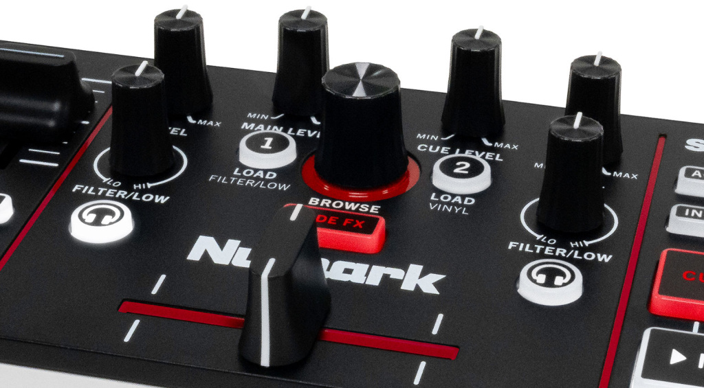 numark-mixtrack-go-2