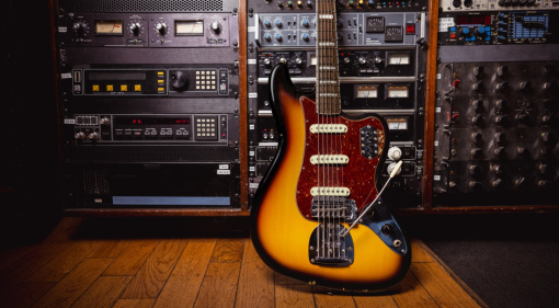  Fender George Harrison 1967 Bass VI