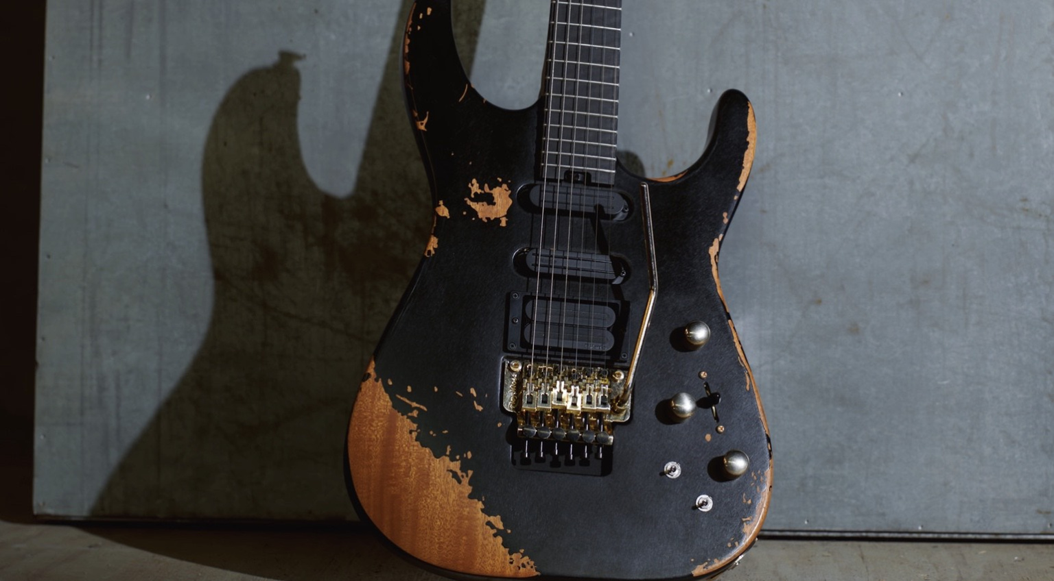 Jackson Pro Phil Collen PC1-E: An Aged Leppard