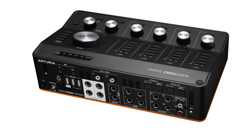 Arturia AudioFuse Studio Rev2 Rear panel