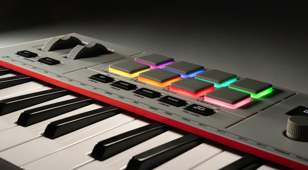 akai-mpk-mini-plus-ii-T2