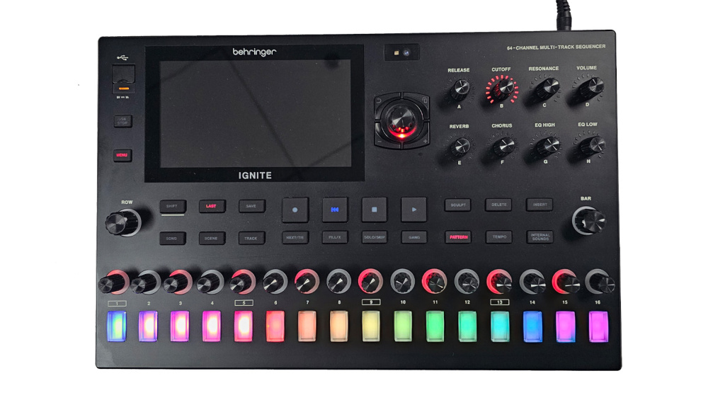 Behringer IGNITE
