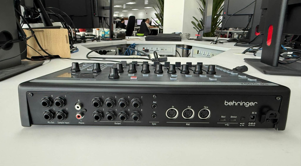 Behringer SP1200X