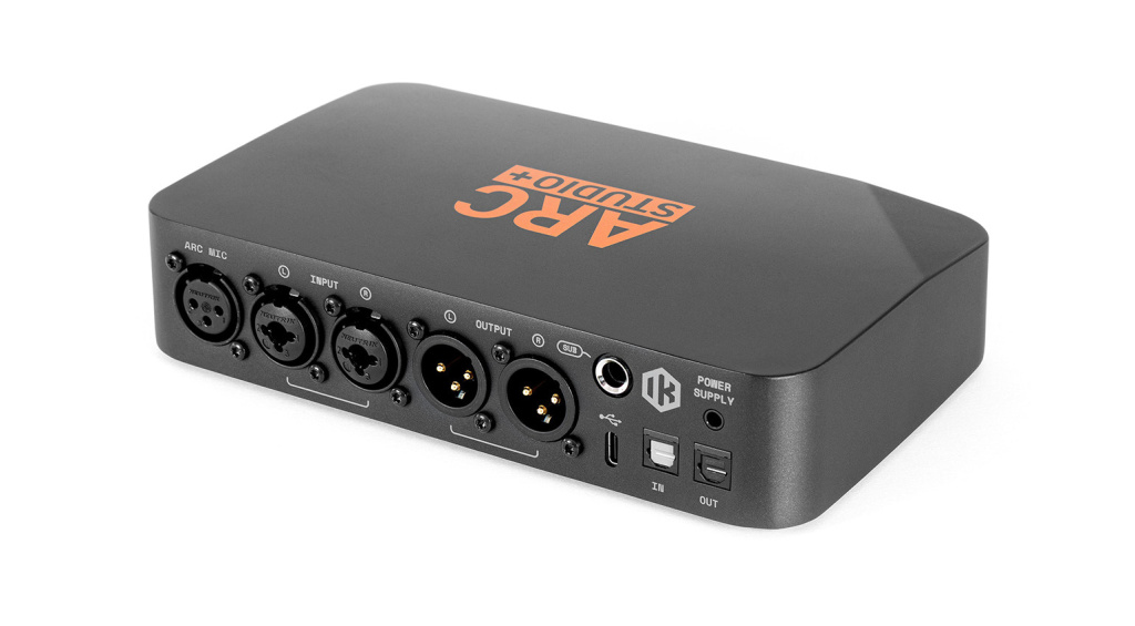 IK Multimedia ARC STUDIO Plus Rear panel