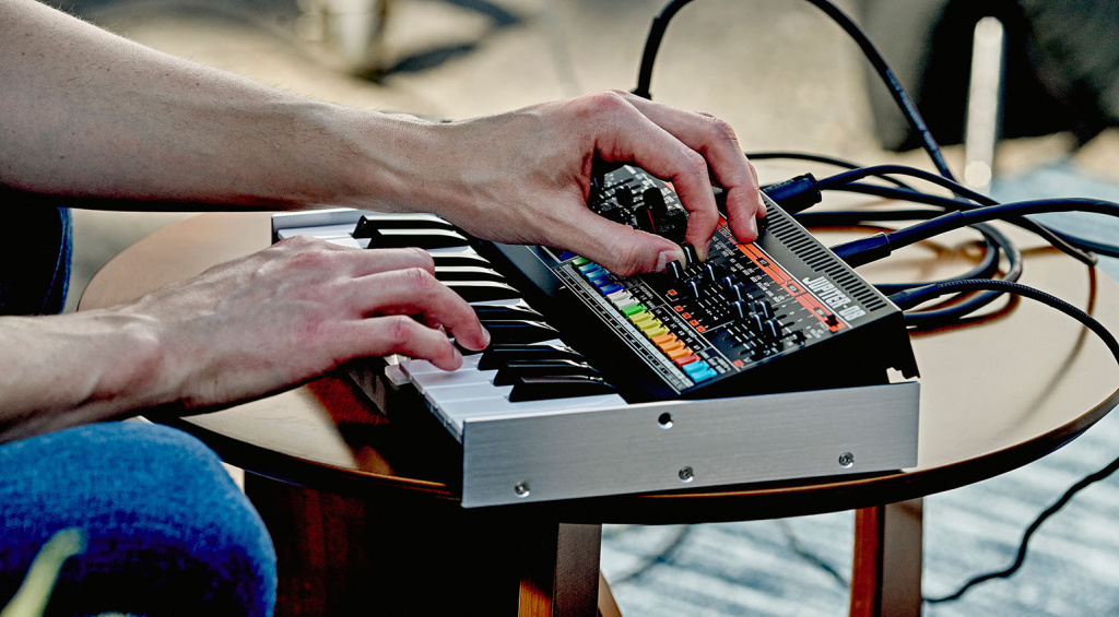 Roland Jupiter-08